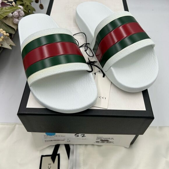 Men’s Gucci, pursuit, red, white and green pool slides size 6, made in Italy - Picture 2 of 9